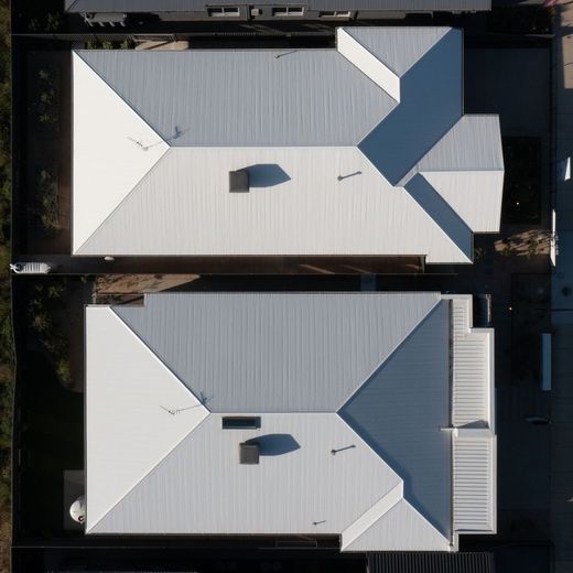 Vicwest display home roofing project